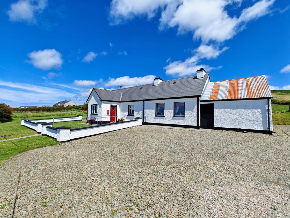 Teach Roisin-Traditional Irish Holiday Cottage In Malin Head. Экстерьер фото