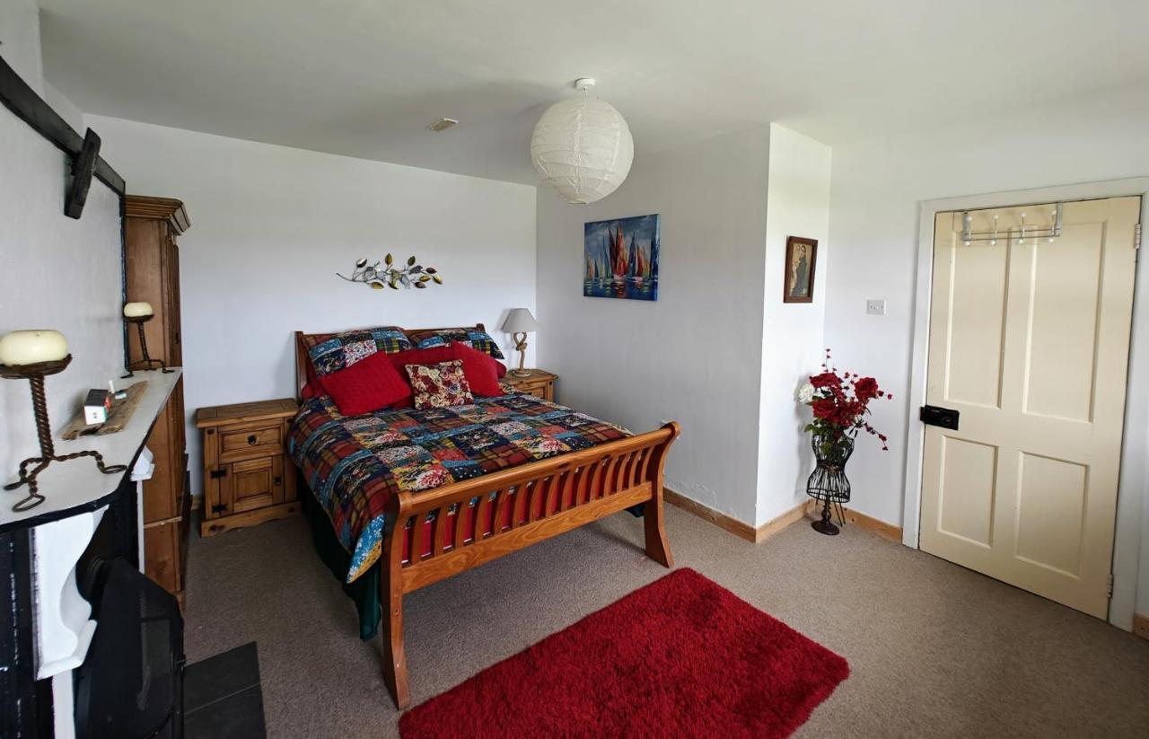Teach Roisin-Traditional Irish Holiday Cottage In Malin Head. Экстерьер фото